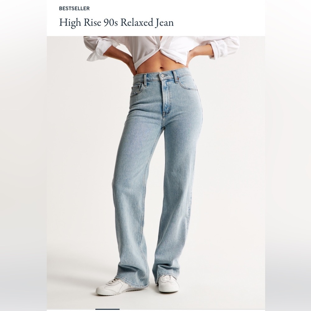 Abercrombie & Fitch High Rise 90s Relaxed Jean, 28R Light Wash